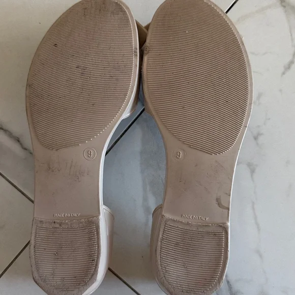 Ferragamo size 9 beige jelly shoes - Picture 5 of 7